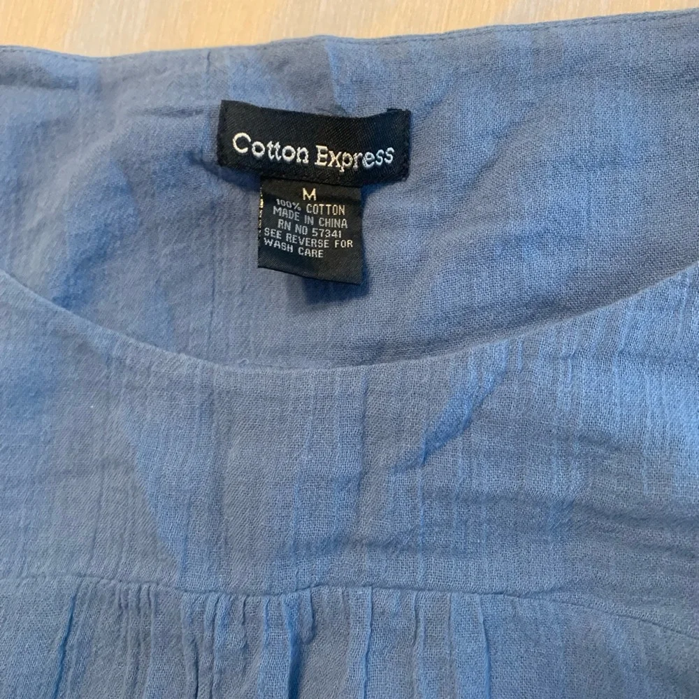 Cotton express M 100% cotton peasant top. NWOT- bundle for discounts! - Picture 3 of 4